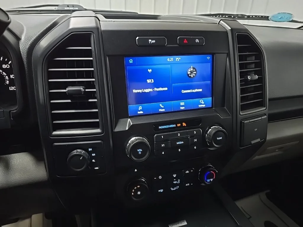 Used 2018 Gray Ford XL image 29