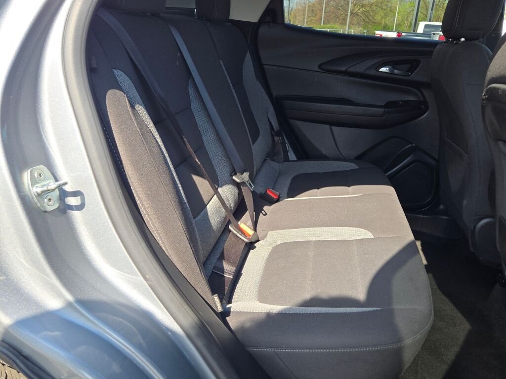 Used 2023 Gray Chevrolet LT image 9