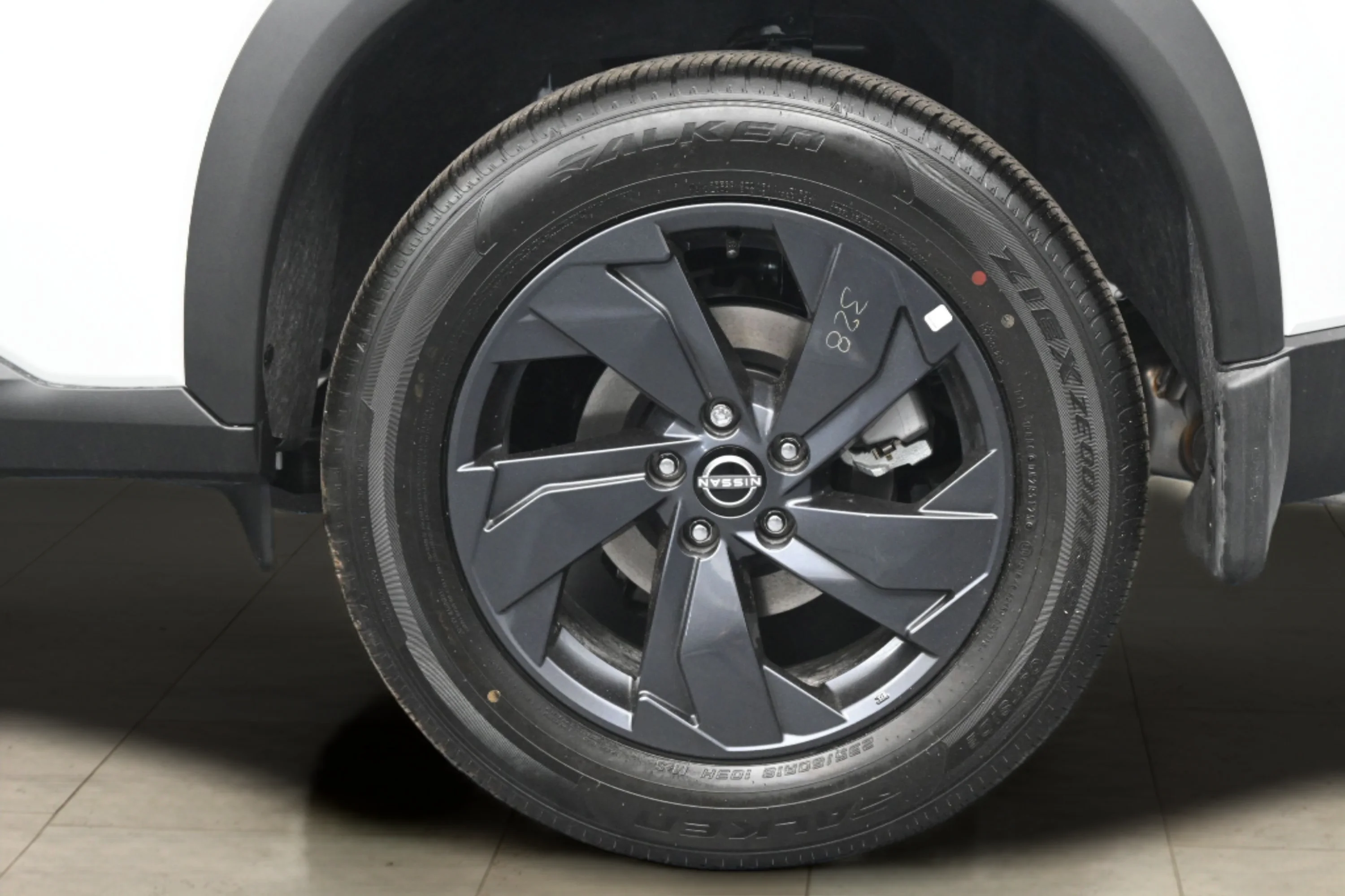 New 2026 Everest White Pearl Tricoat Nissan SV image 20