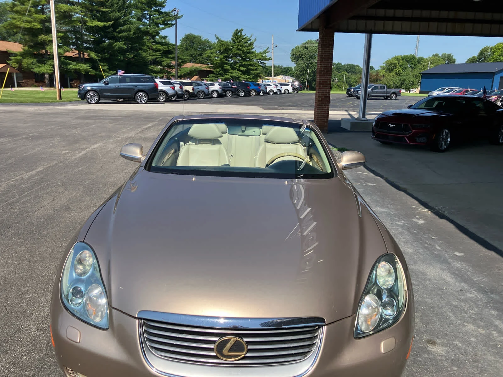 Used 2004 Egyptian Sand Pearl Lexus  image 22