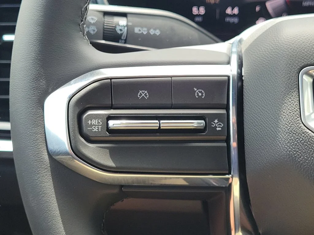 New 2026 Summit White GMC Elevation image 21