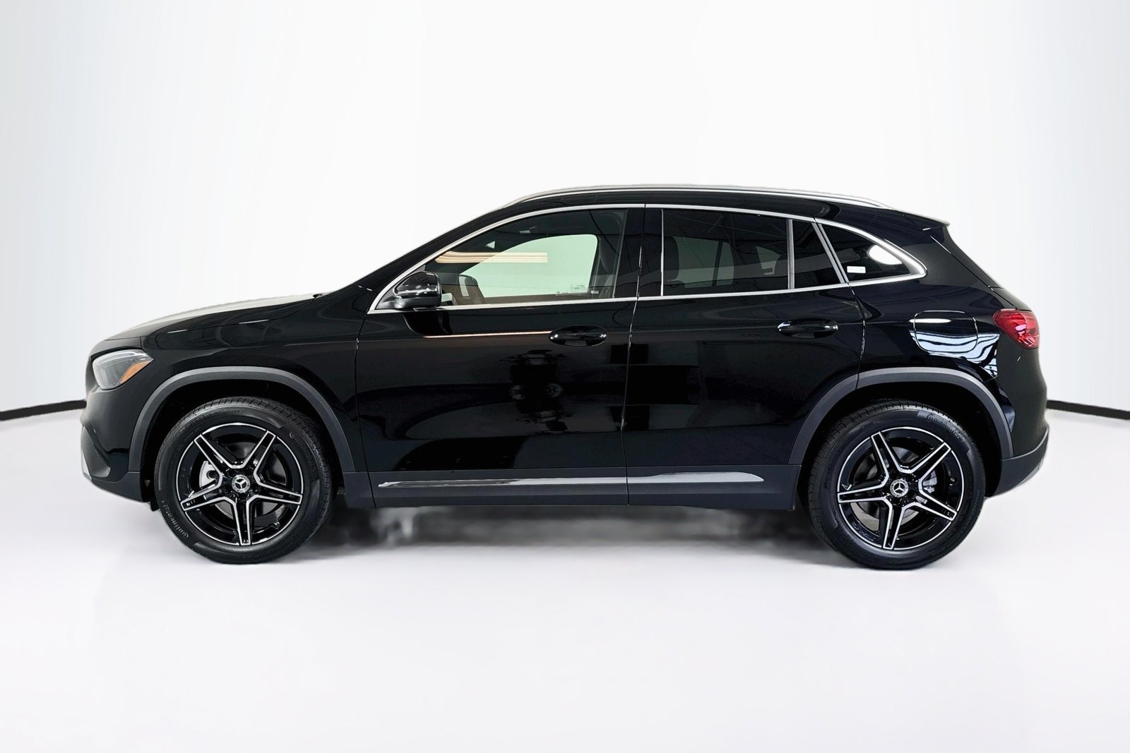 New 2026 Night Black Mercedes-Benz GLA 250 image 8