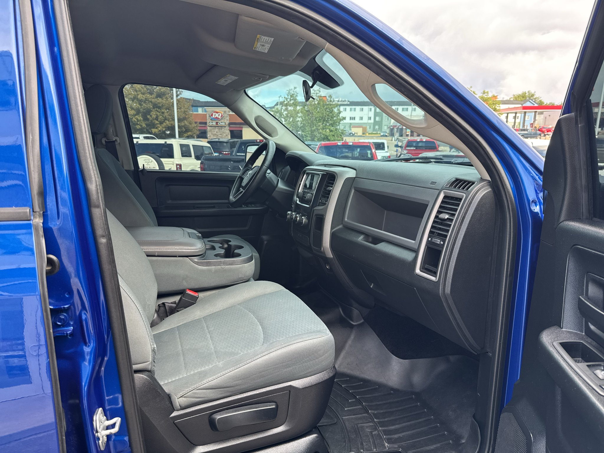 Used 2015 Blue Ram Express image 26