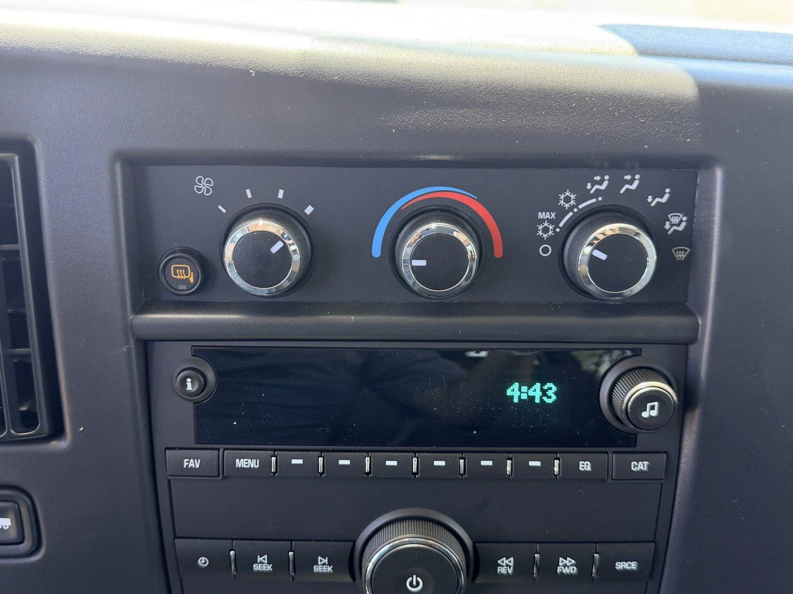 New 2026 Summit White GMC LT image 18