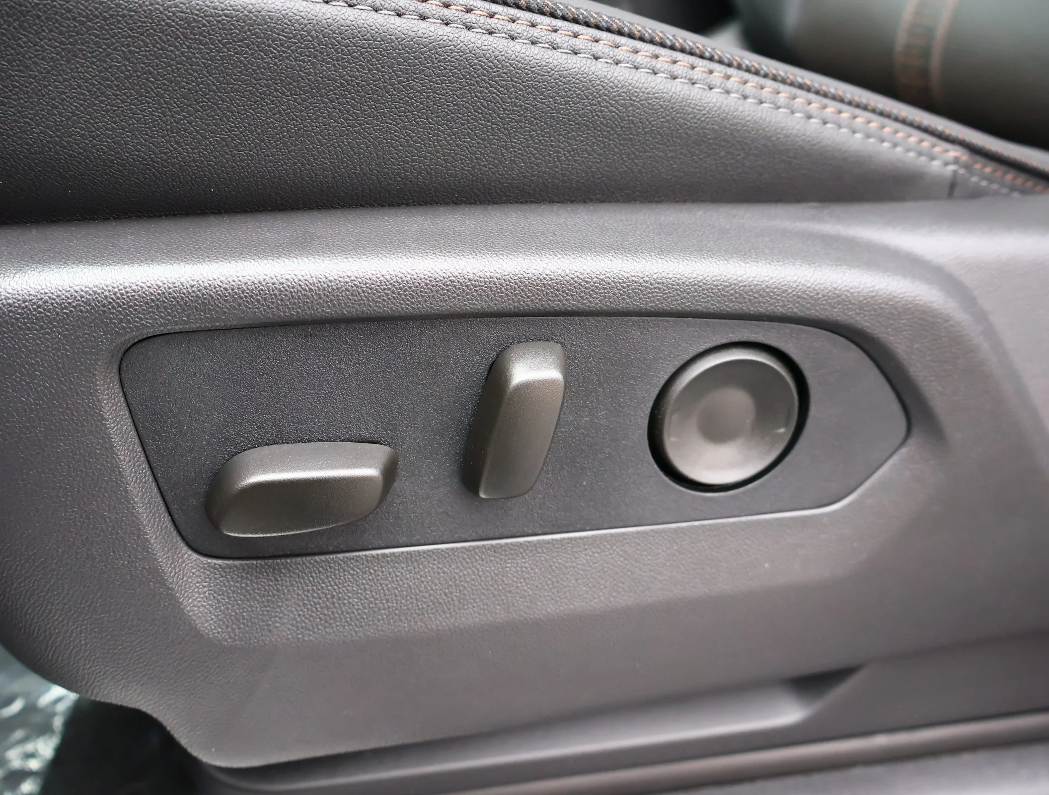 2026 Chevrolet Silverado 3500 HD High Country - Photo 11