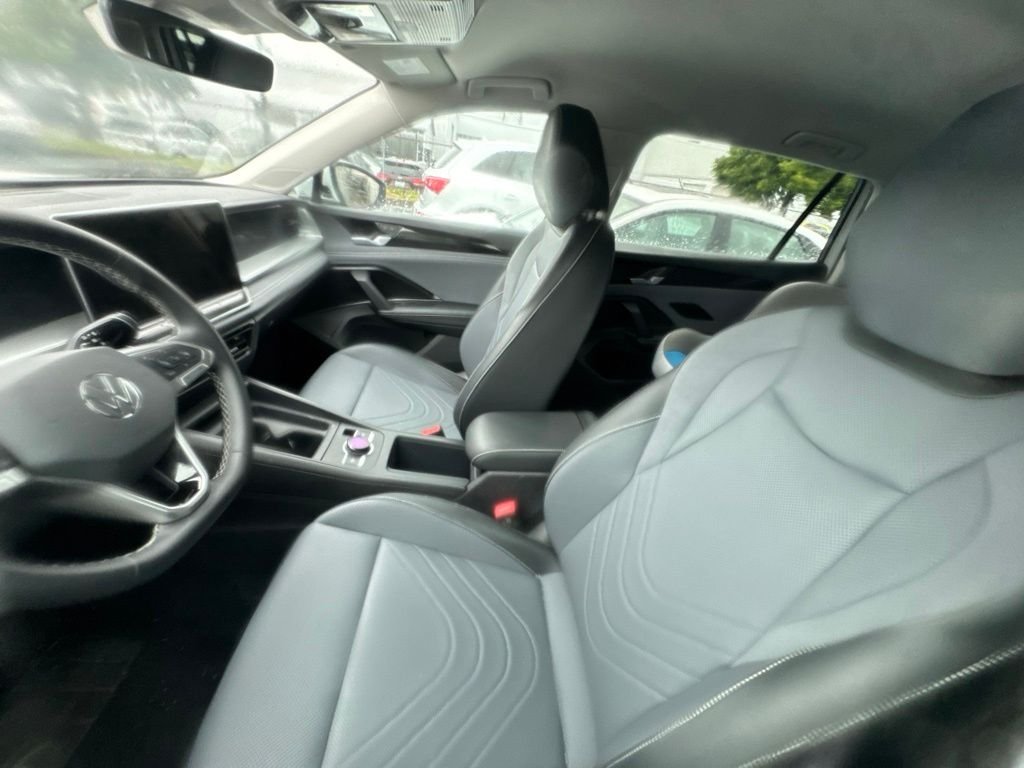 Used 2026 White Volkswagen 2.0T SE image 18