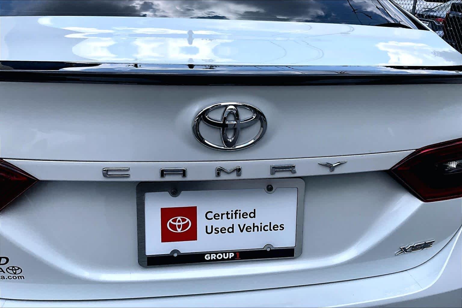 Used 2024 Wind Chill Pearl/Midnight Black Metallic Toyota XSE V6 image 31