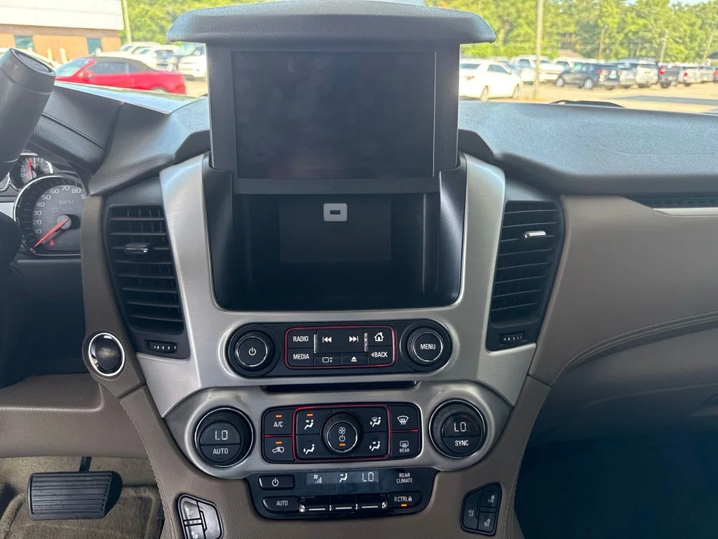 Used 2016 White GMC SLT image 14