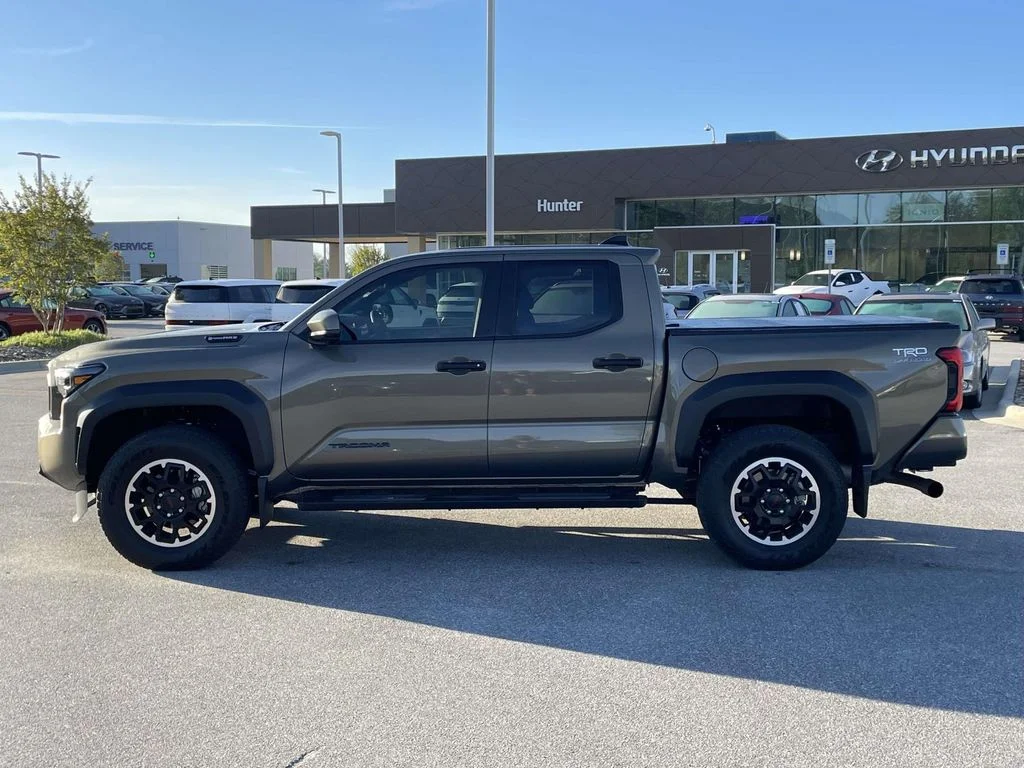 2025 Toyota Tacoma TRD Off Road - Photo 27