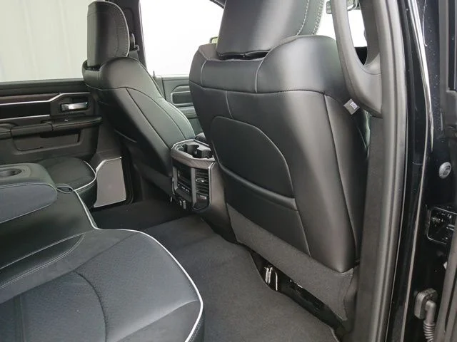 New 2026 Diamond Black Crystal Pearl-Coat Exterior Paint RAM Laramie image 27