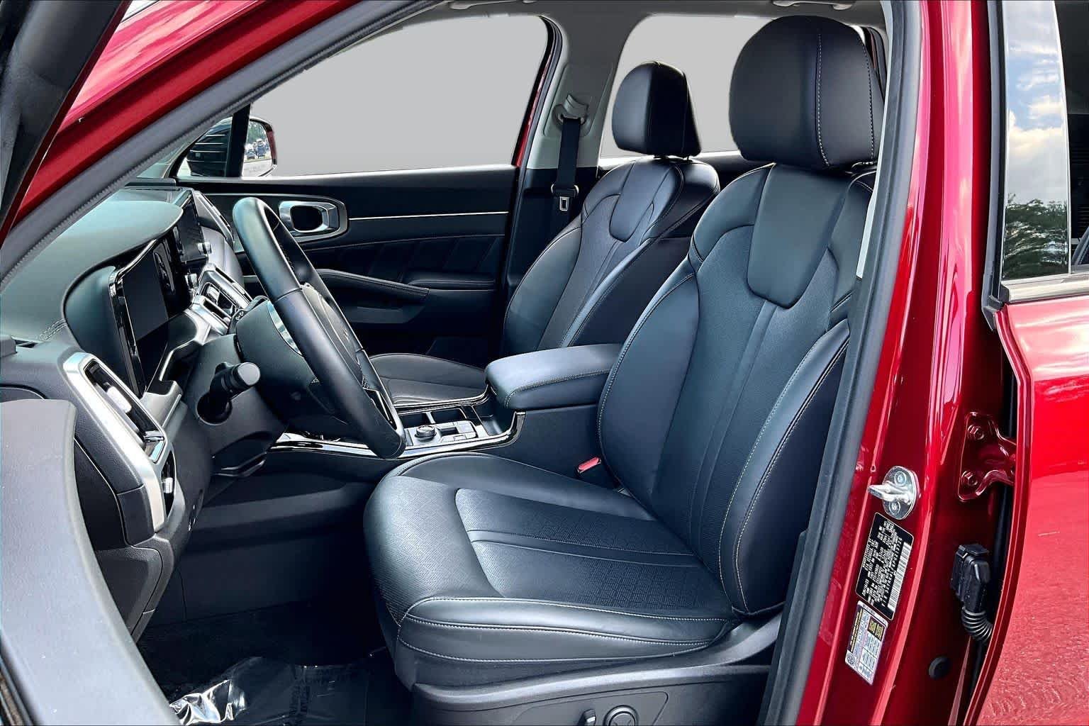 Used 2023 Passion Red Kia SX image 8