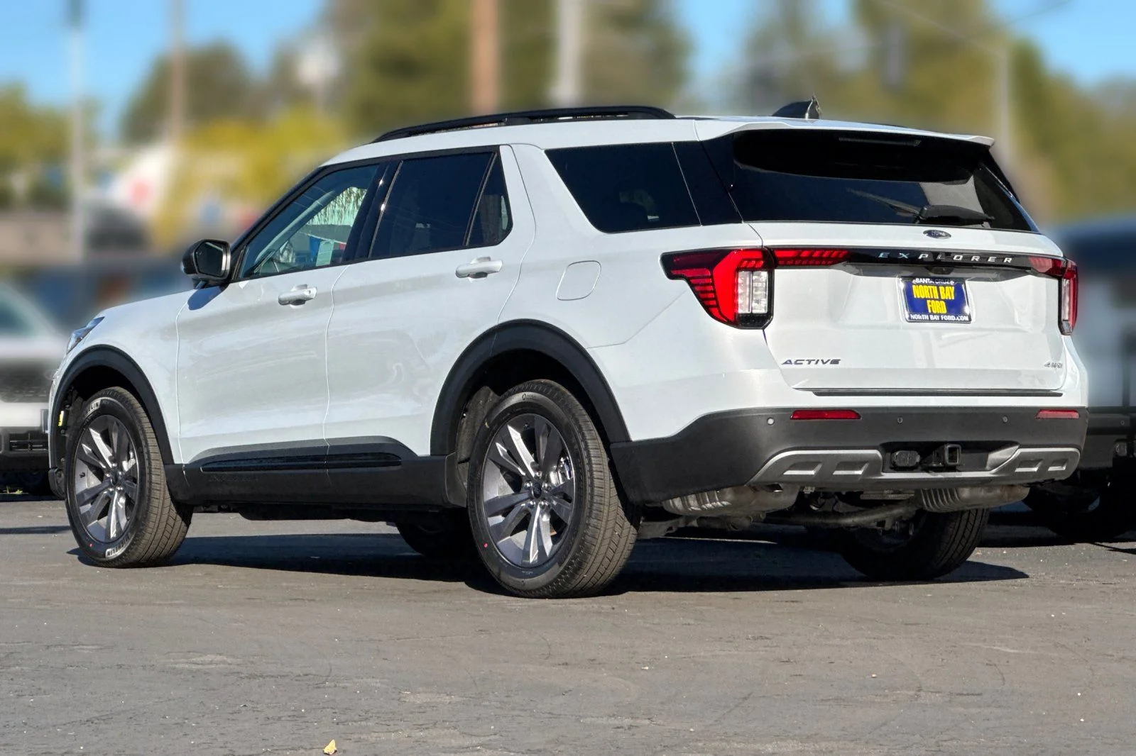 New 2026 Space White Metallic Ford Active image 7