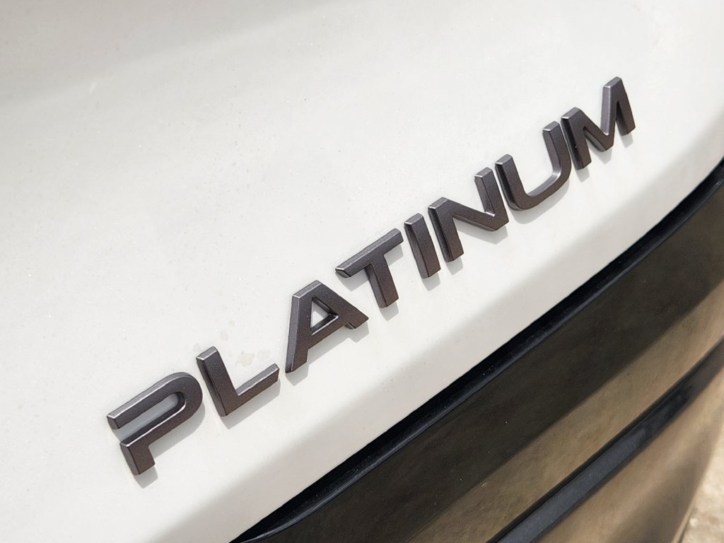 New 2026 Everest White Pearl TriCoat Nissan Platinum image 12