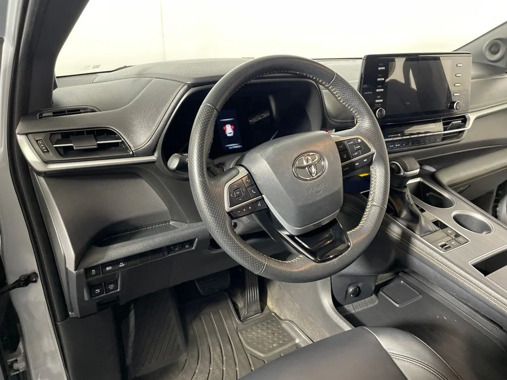 Used 2022 Gray Toyota Woodland Edition image 8