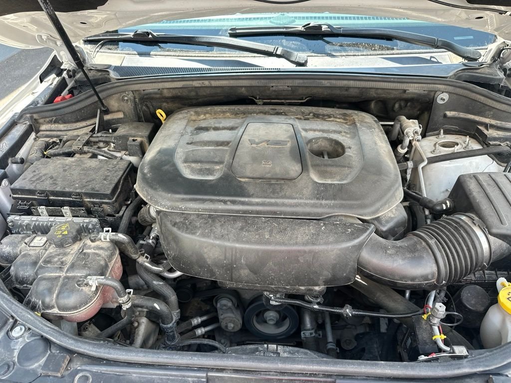 Used 2020 White Jeep Laredo image 22
