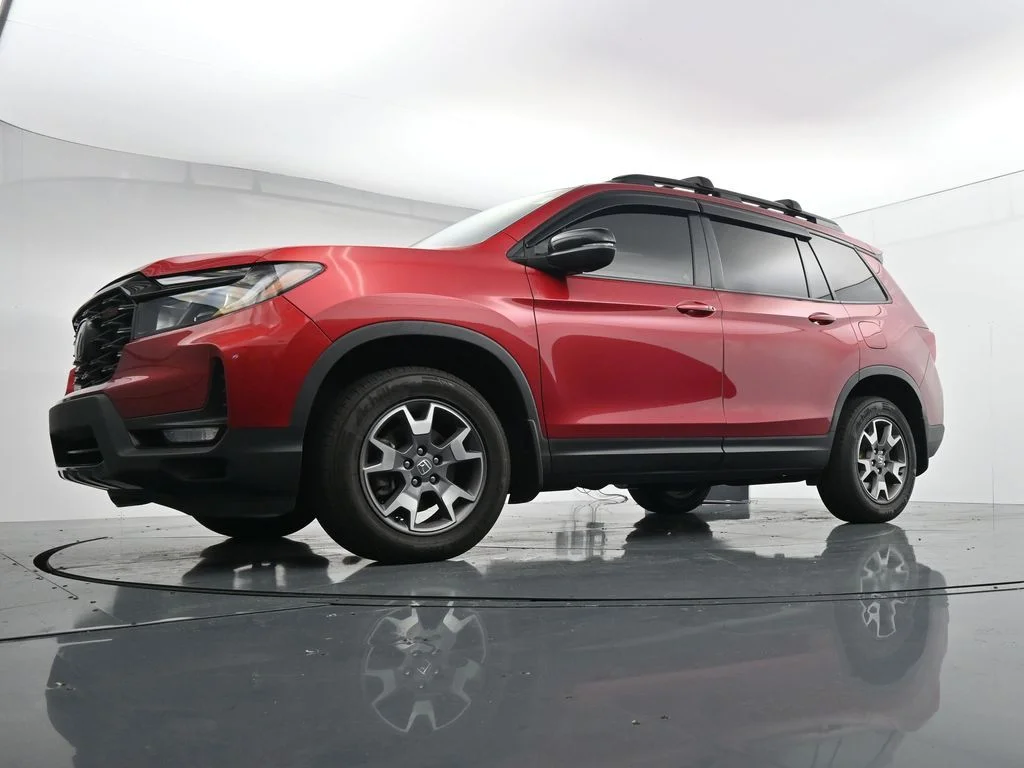 Used 2022 Red Honda TrailSport image 31
