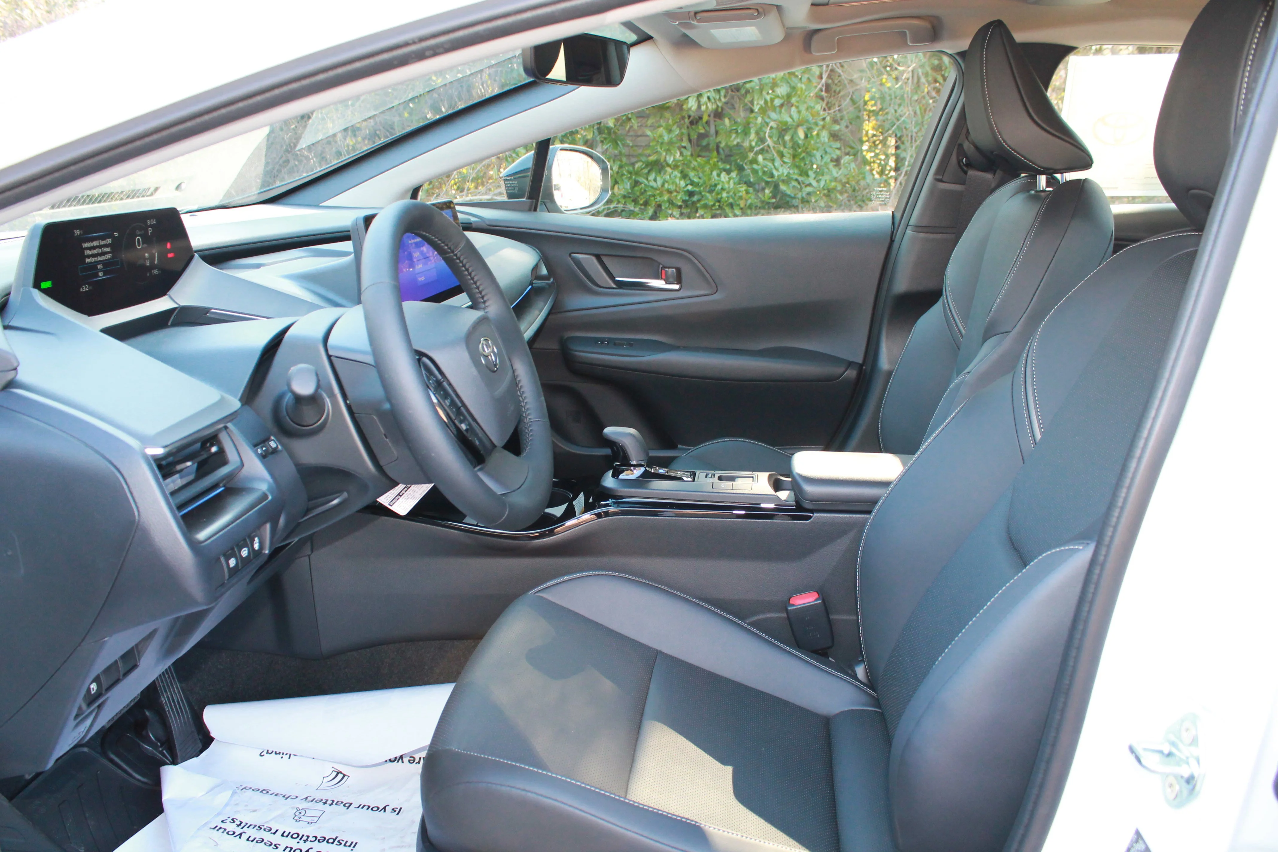 2026 Toyota Prius Nightshade - Photo 17