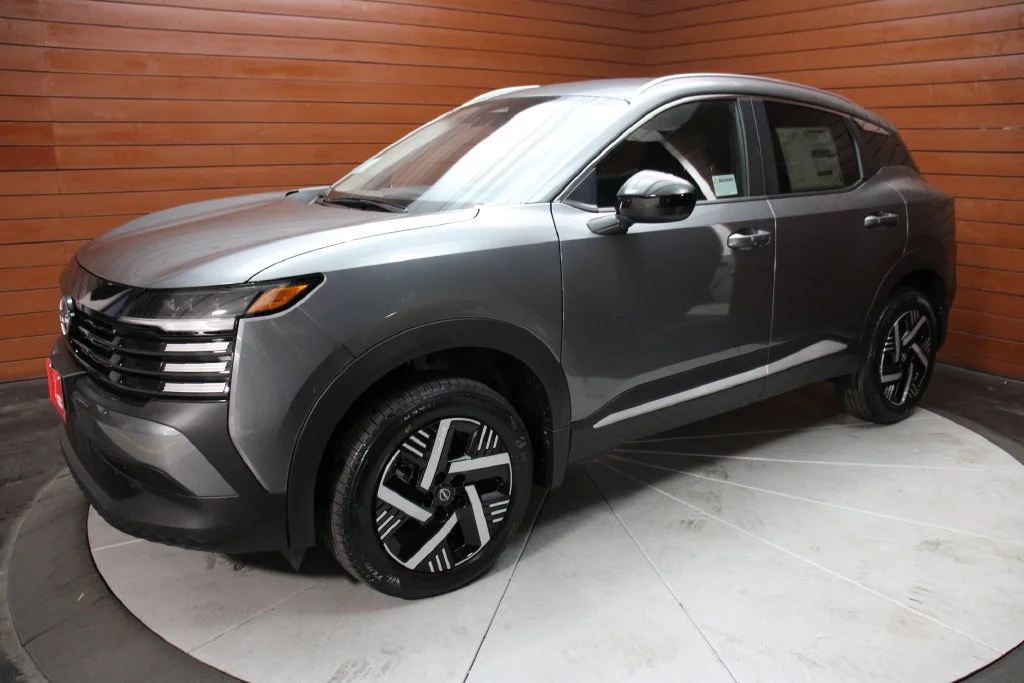 New 2027 Gun Metallic Nissan SV image 22