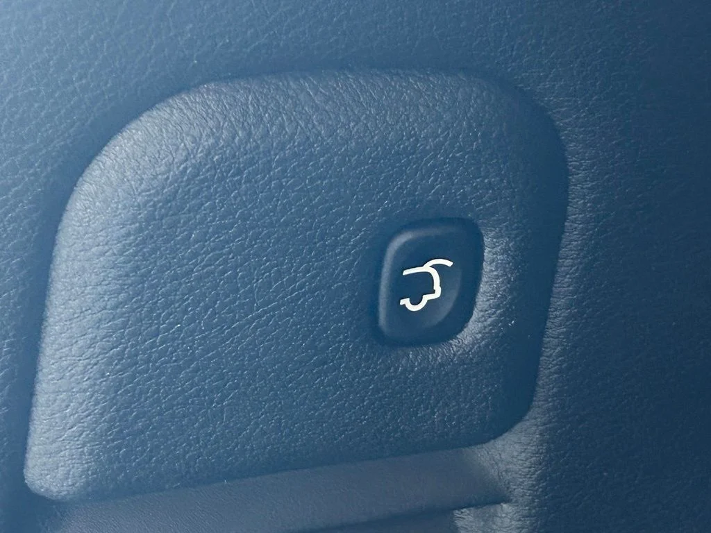 Used 2020 Bright White Clearcoat Jeep Altitude image 42