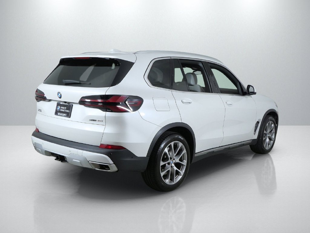 Certified Used 2024 Mineral White Metallic BMW xDrive40i image 11