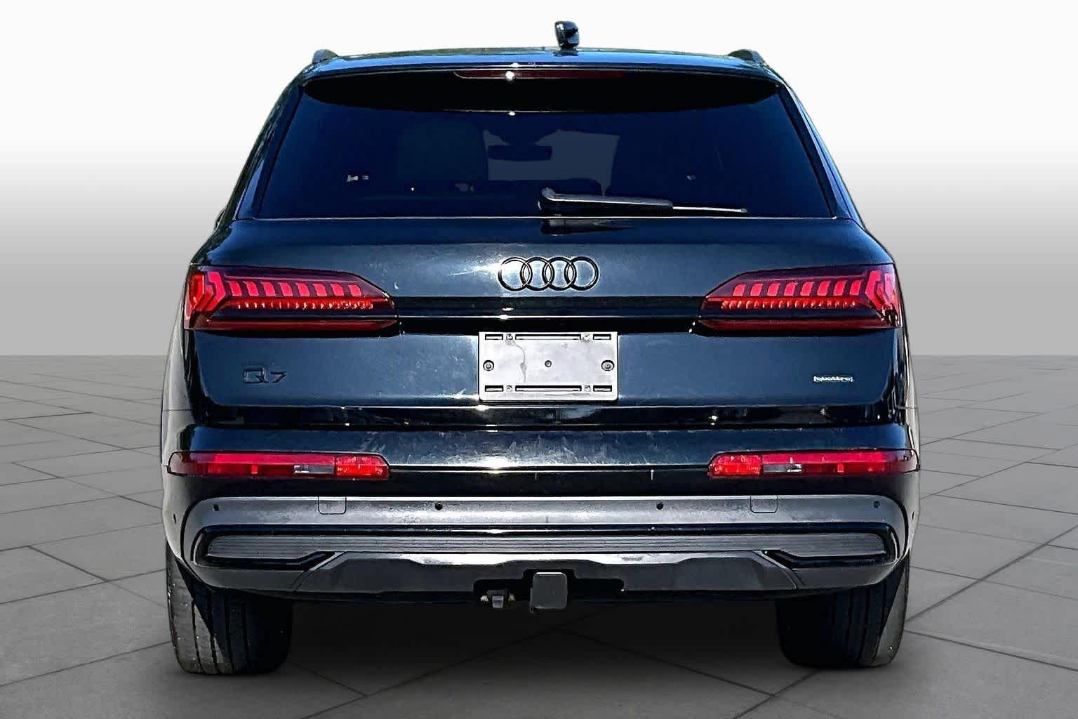 Used 2022 Mythos Black Metallic Audi Premium Plus image 5