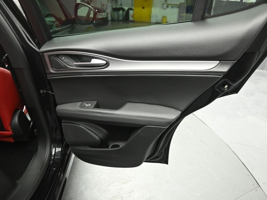 2026 ALFA ROMEO STELVIO - Image 23