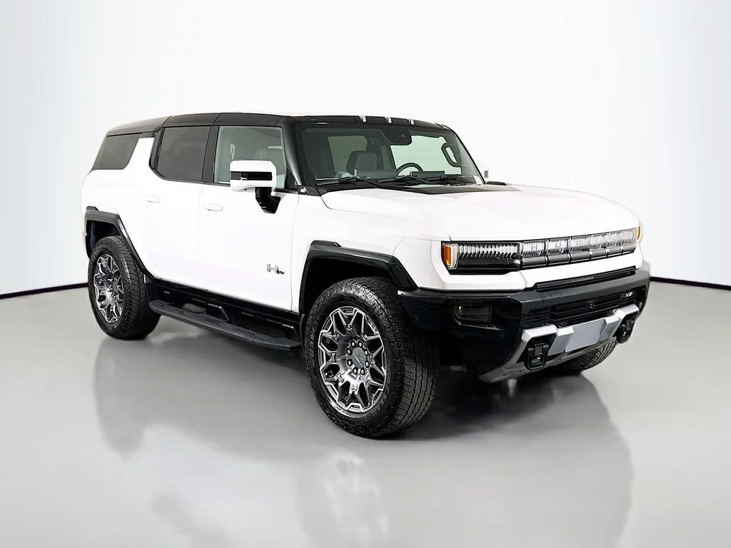 2024 GMC Hummer EV 3X SUV's photo