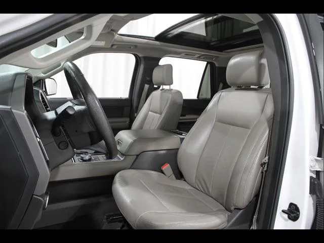 Used 2019 White Ford XLT image 6