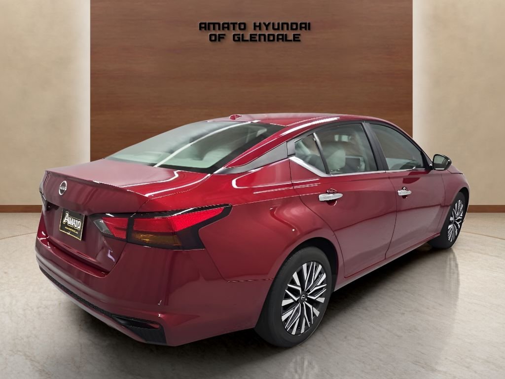 Used 2025 Red Nissan 2.5 SV image 6