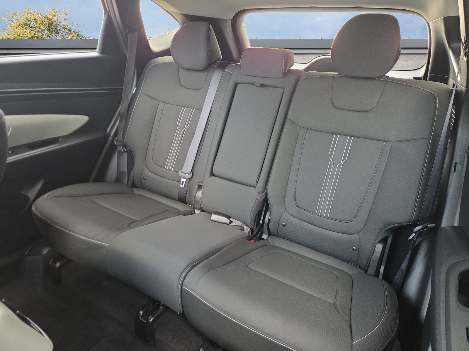 Used 2024 White Pearl Hyundai SEL image 20