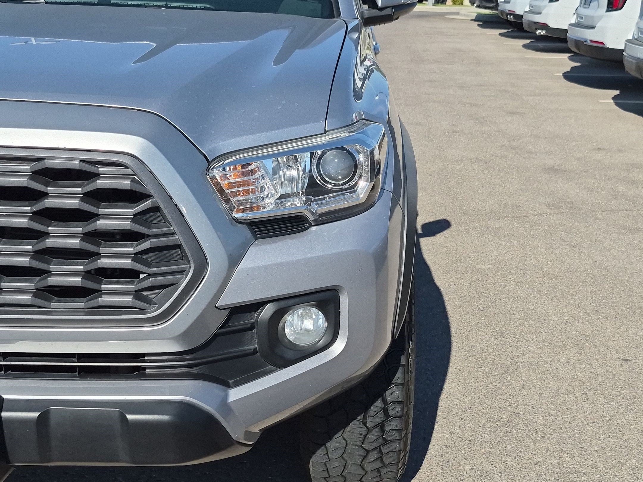 Used 2020 Silver Sky Metallic Toyota SR5 image 10