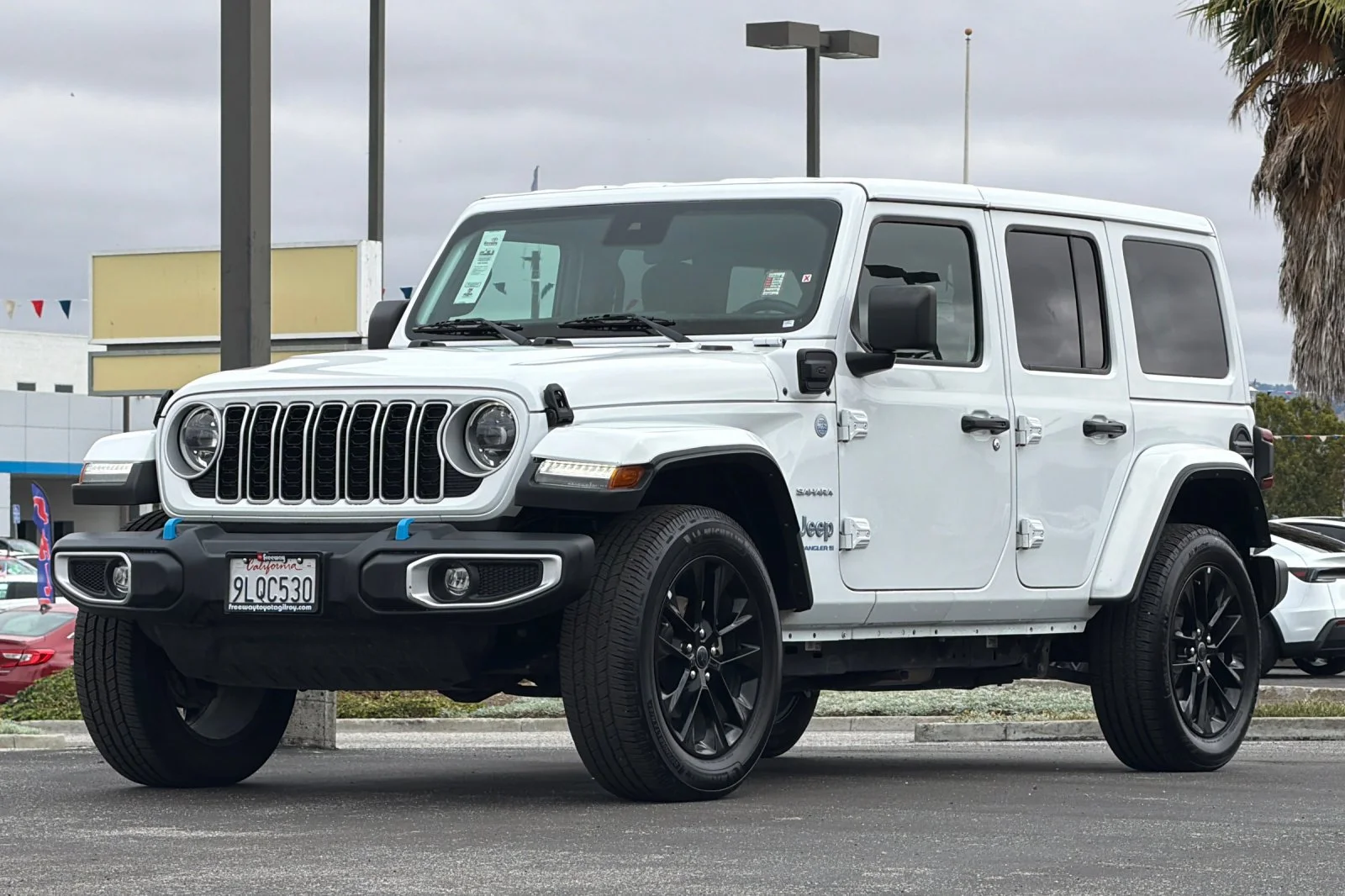 Used 2024 White Jeep Sahara 4xe image 9