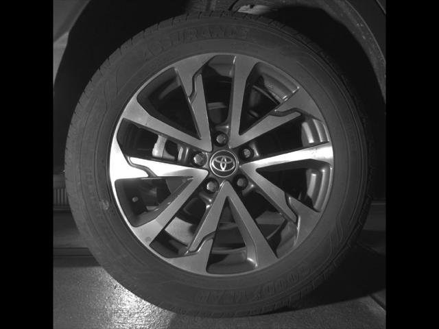 Certified Used 2023 WIND CHILL PEARL* Toyota  image 25