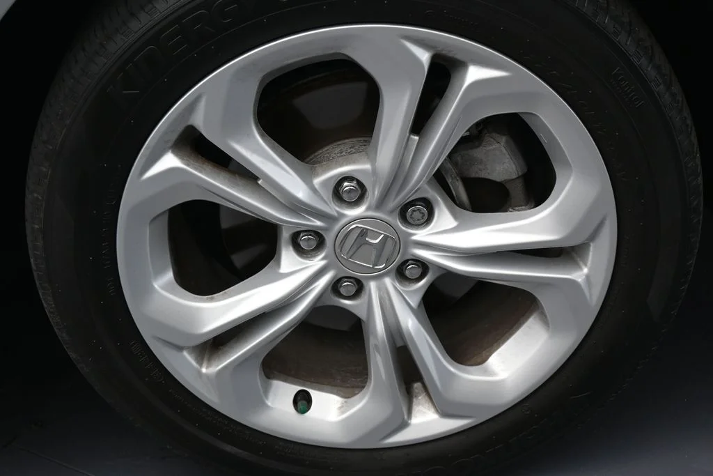 Used 2024 Silver Honda LX image 41