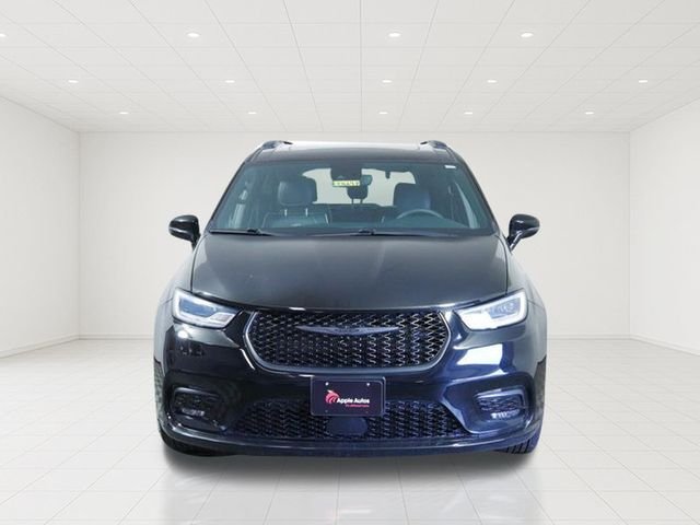 Certified 2025 Chrysler Pacifica Limited with VIN 2C4RC1GG8SR511567 for sale in Shakopee, Minnesota