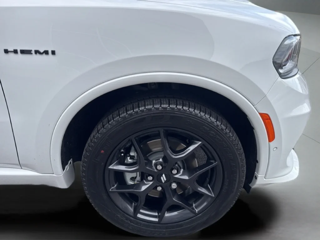 New 2026 White Knuckle Clear-Coat Exterior Paint Dodge GT Plus HEMI V8 image 30