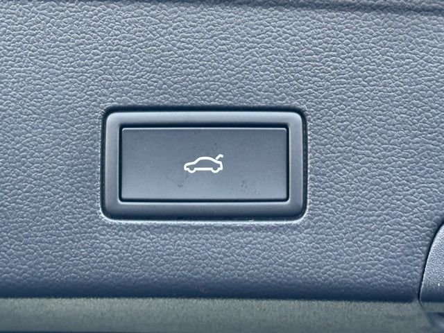 New 2026 Pure Gray Volkswagen 2.0T SEL Premium R-Line image 20
