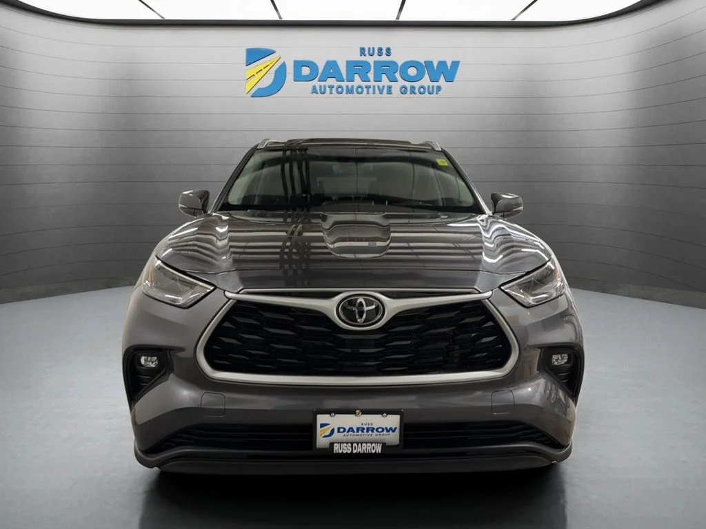 Used 2023 Gray Toyota XLE image 8