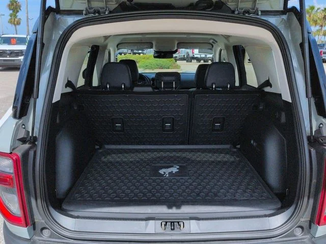 Used 2021 Green Ford Outer Banks image 13