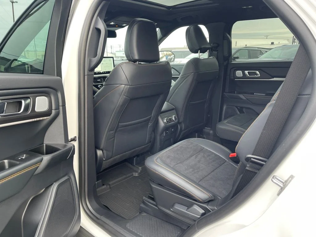 New 2026 Star White Metallic Tri-Coat Ford Tremor® image 19