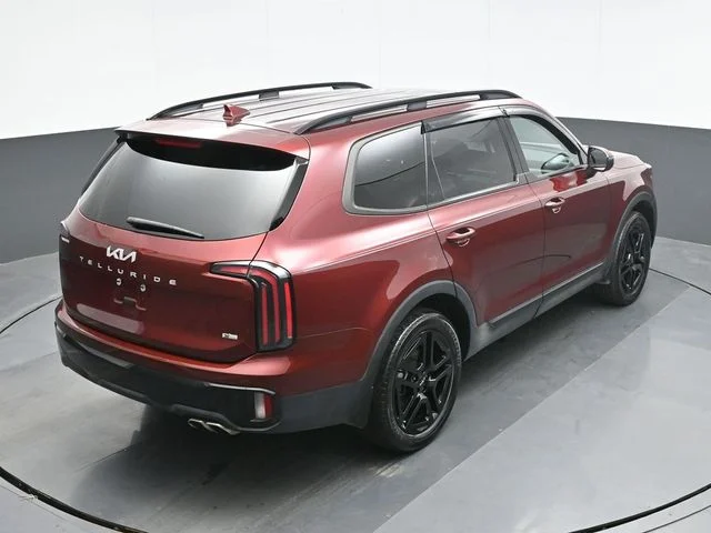 Used 2024 Red Kia EX X-Line image 17