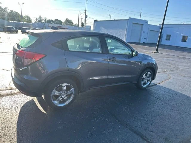 Used 2018  Honda LX image 8