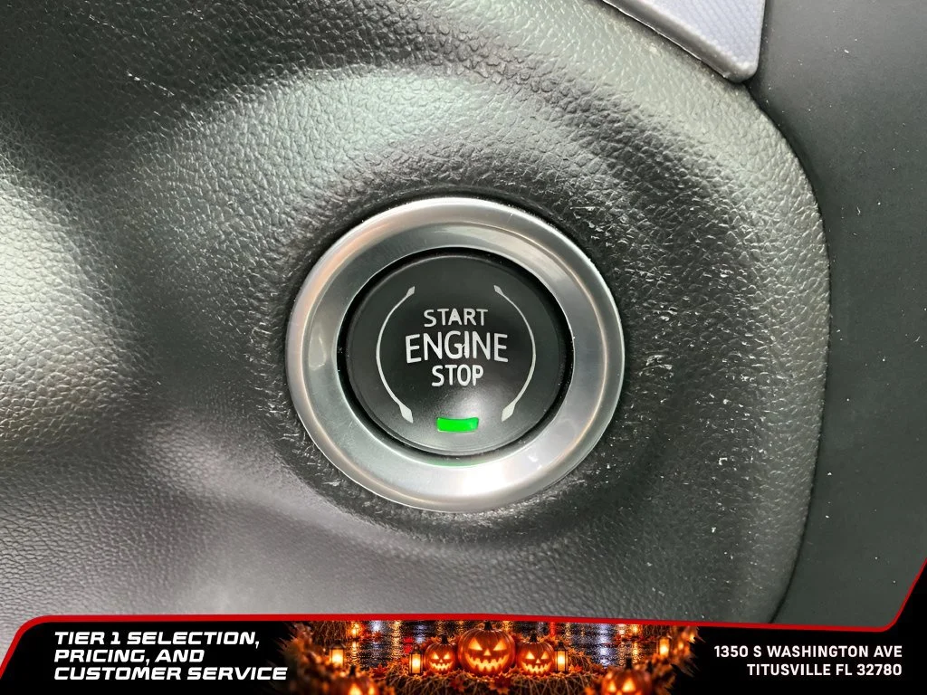 Certified Used 2019 SUMMIT WHITE GMC SLT image 35