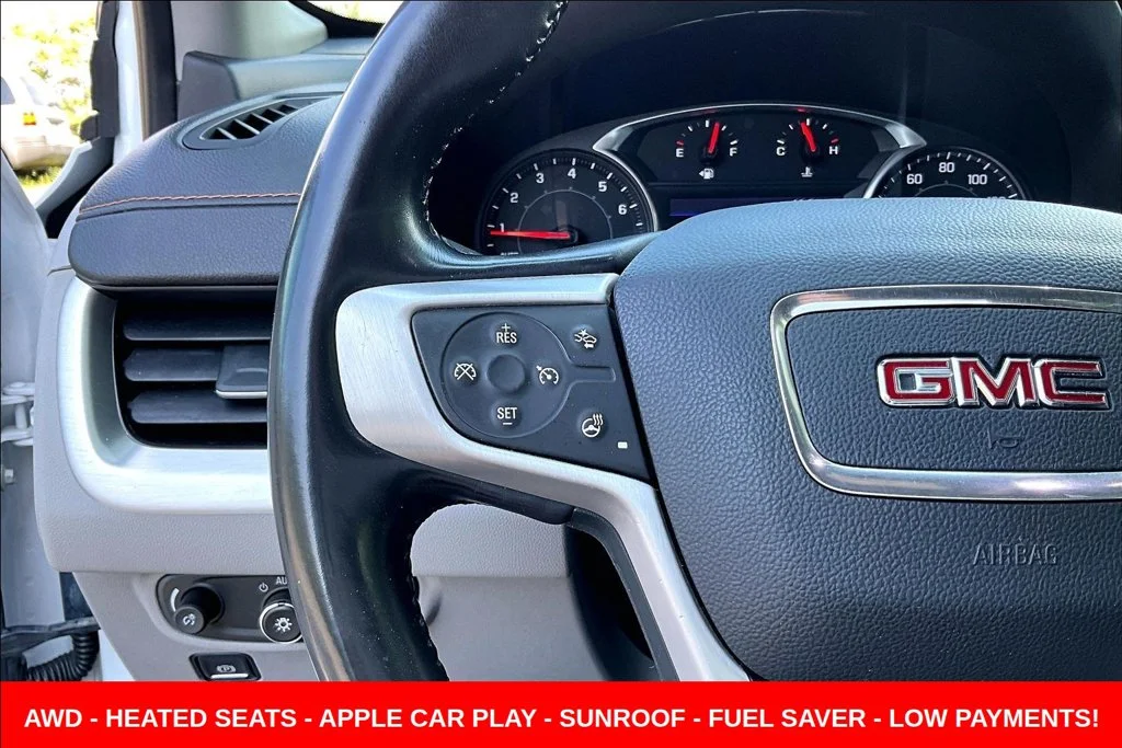 Used 2020 White GMC SLT image 13
