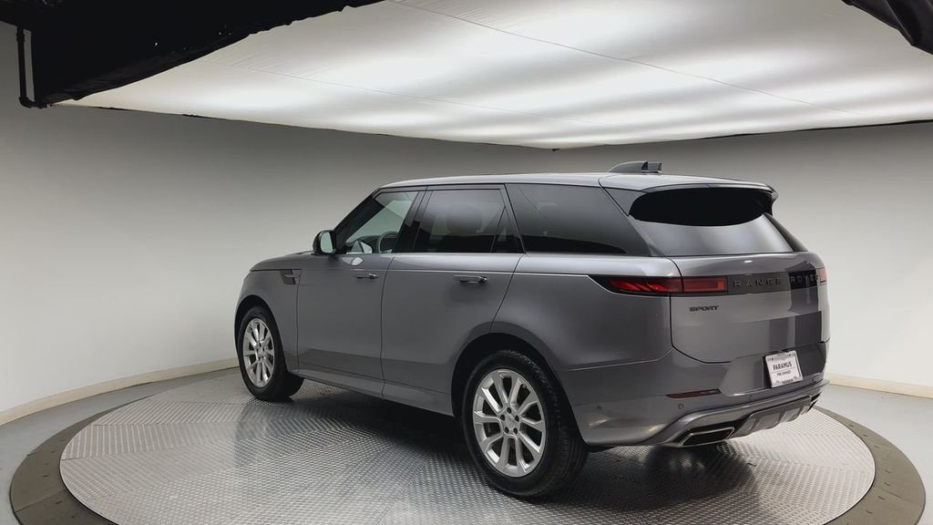 Used 2024 Eiger Gray Metallic Land Rover Dynamic SE image 4