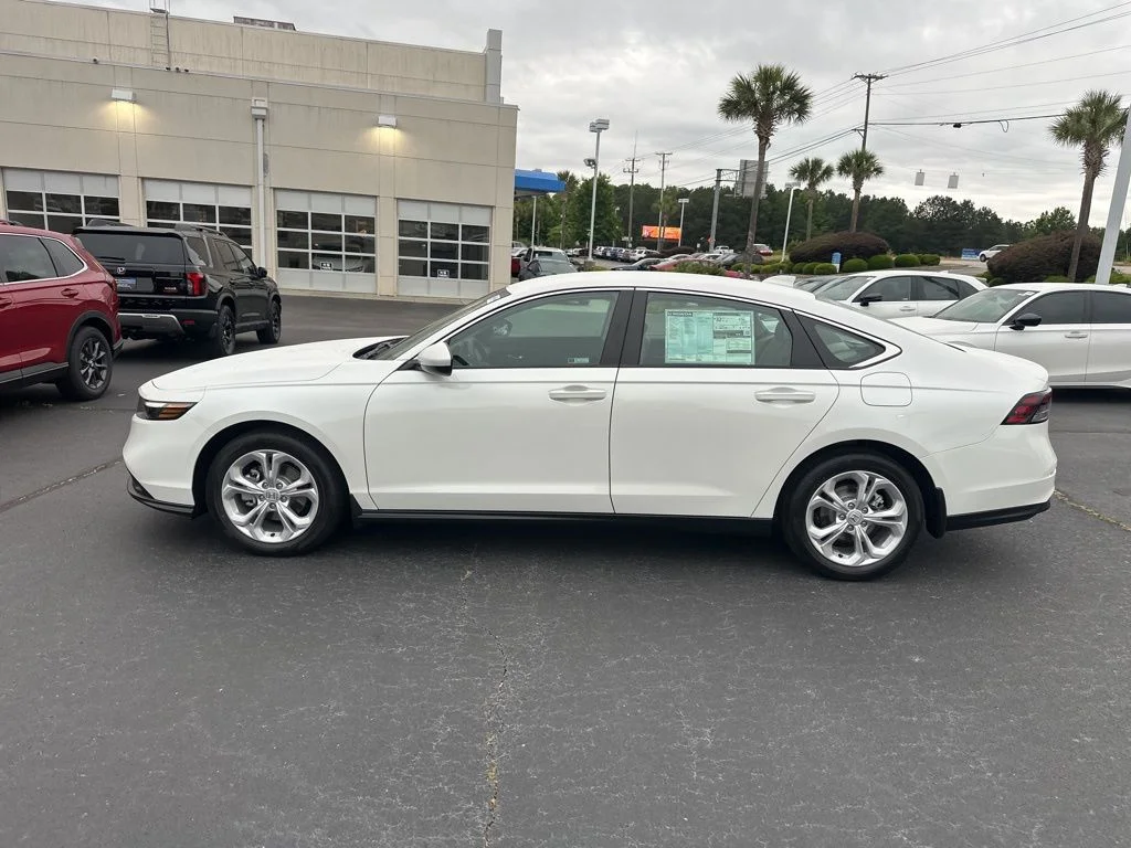 New 2026 Platinum White Pearl Honda LX image 6