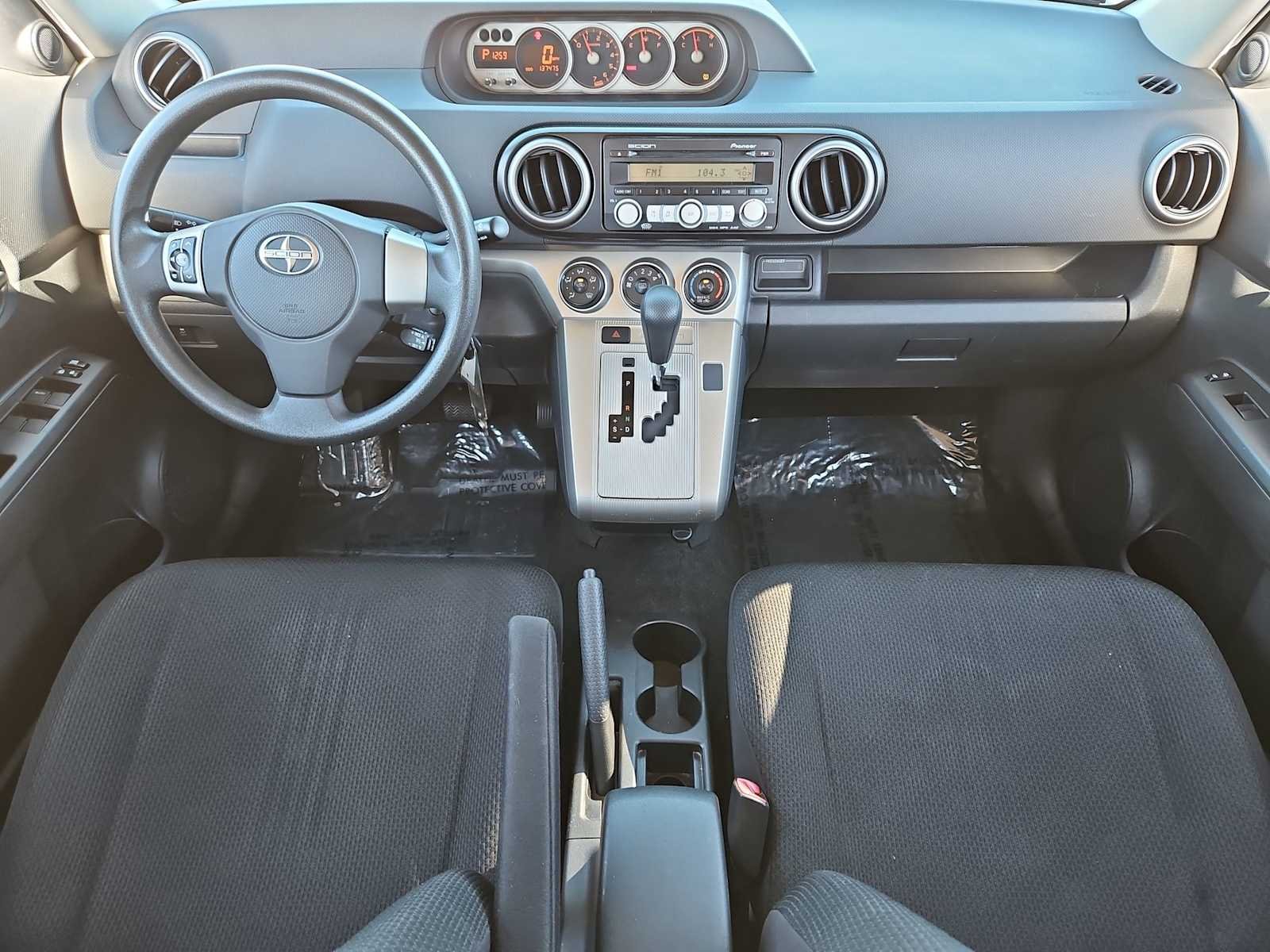 Used 2008 Blackberry Crush Metallic Scion  image 15