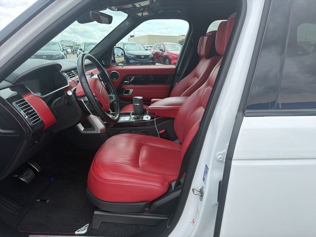 Used 2022  Land Rover Autobiography image 6