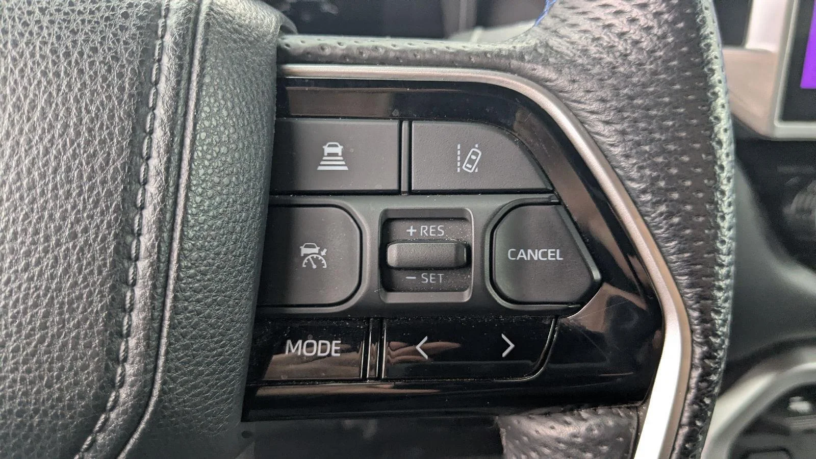 2024 Toyota Tundra Platinum - Photo 22