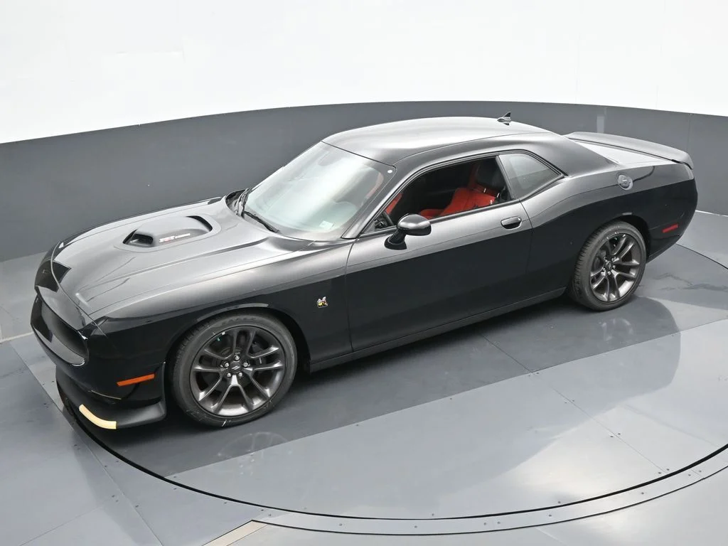 Used 2022 Pitch Black Clearcoat Dodge R/T Scat Pack image 40